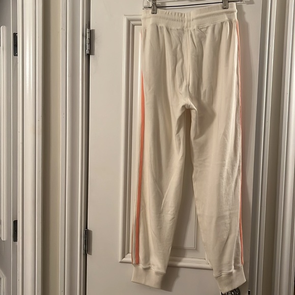 NEW Faherty joggers - Picture 8 of 11